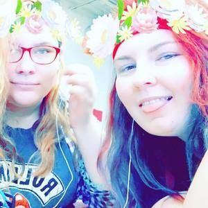 Meet your Posher, Dakota